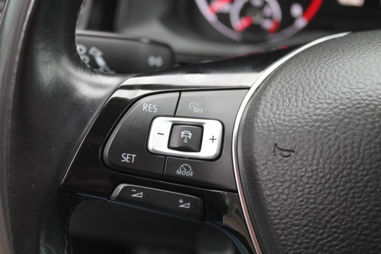 Volkswagen POLO 1.0 TSI COMFORTLINE AUTOMAAT AIRCO CRUISE PDC V/A