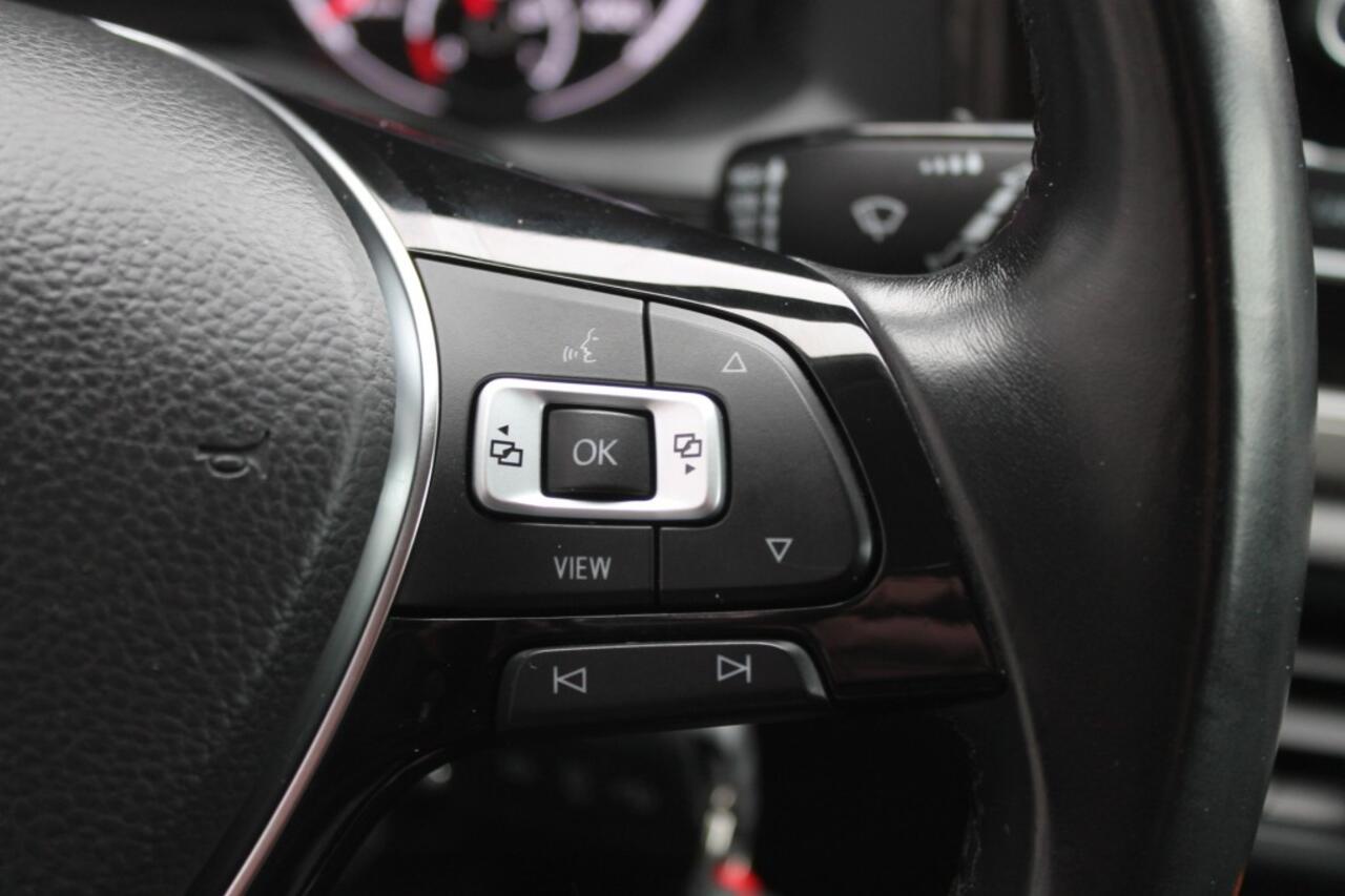 Volkswagen POLO 1.0 TSI COMFORTLINE AUTOMAAT AIRCO CRUISE PDC V/A