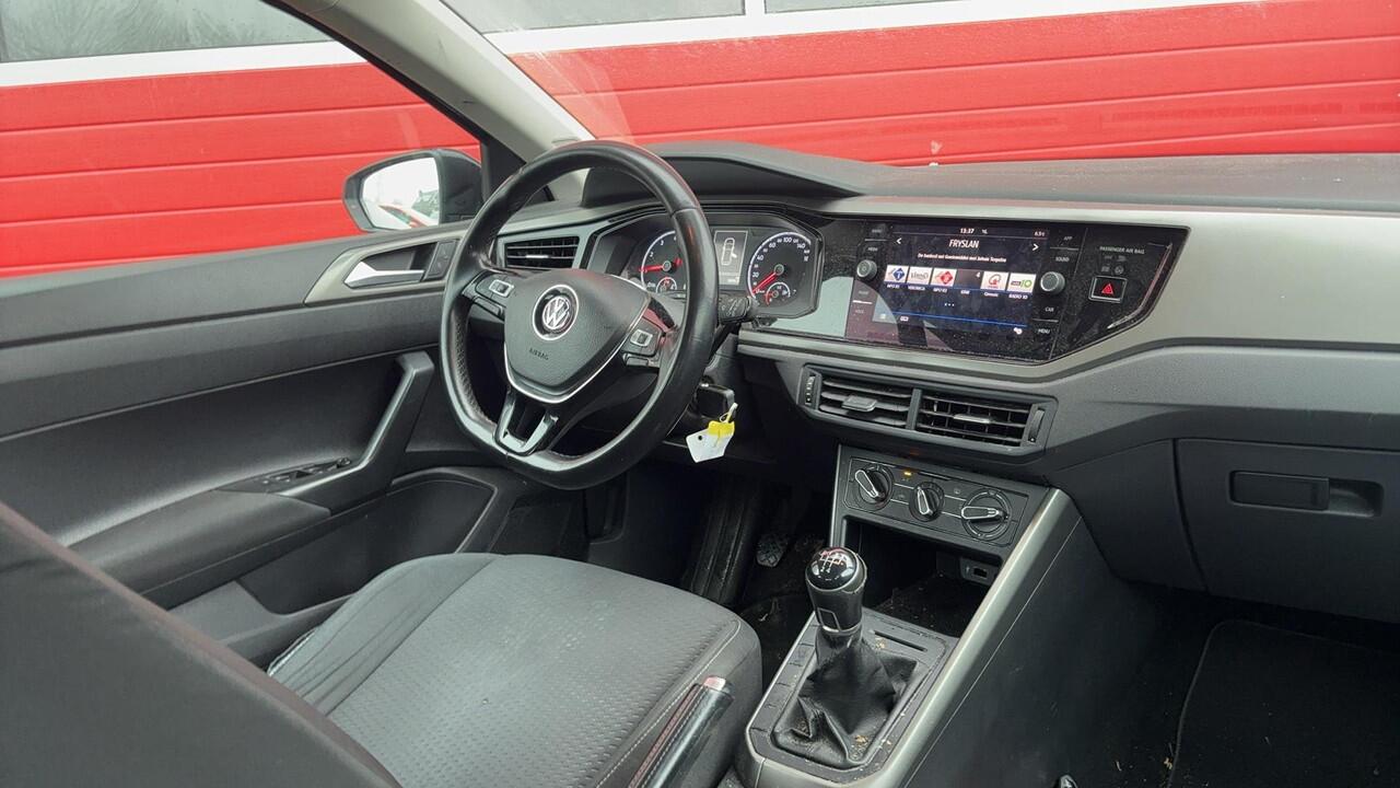Volkswagen POLO 1.0 MPI Comfortline CARPLAY / AIRCO / BLUETOOTH / CRUISE / ELEK RAMEN