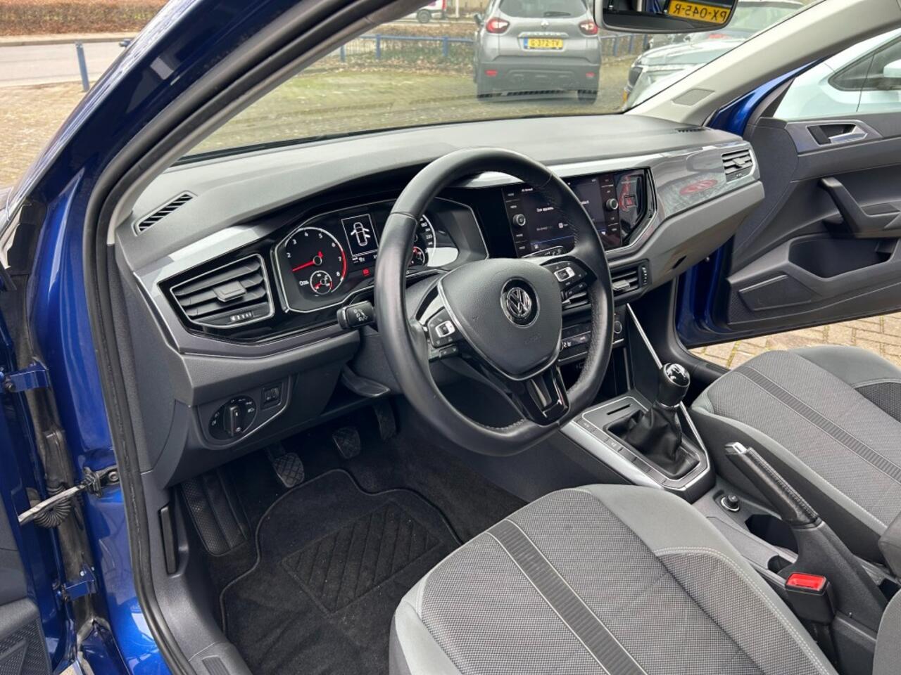 Volkswagen POLO 1.0 TSI HIGHLINE Nederlandse auto rijklaar inclusief garantie!