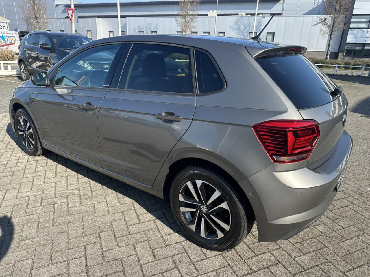 Volkswagen POLO VI 1.0 IQ.DRIVE Carplay Navi Cruise Led Climate Stoelverwarming