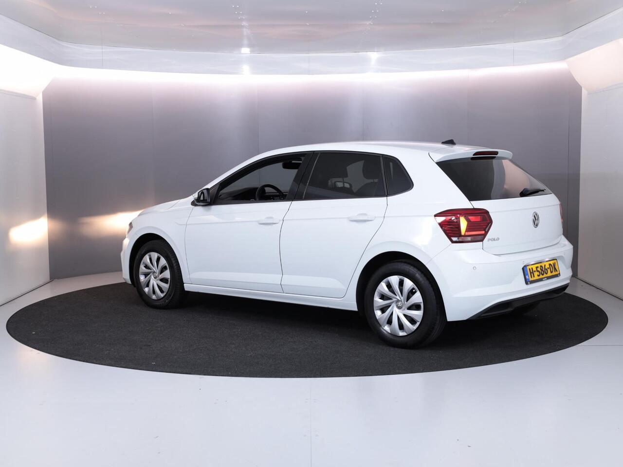 Volkswagen POLO 1.0 TSI Comfortline 95 pk | Navigatie | Parkeersensoren | Achteruitrijcamera | Apple Carplay/Android Auto | Autom. airco |