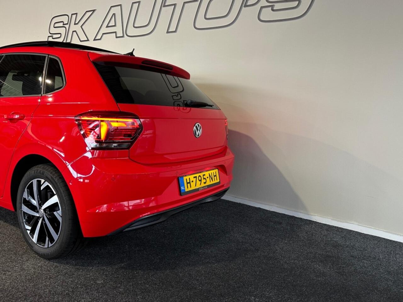 Volkswagen POLO 1.0 TSI COMF.L. BUS. VIRTUELDASH l PANODAK l CARPLAY l LMV l PDC l LED l