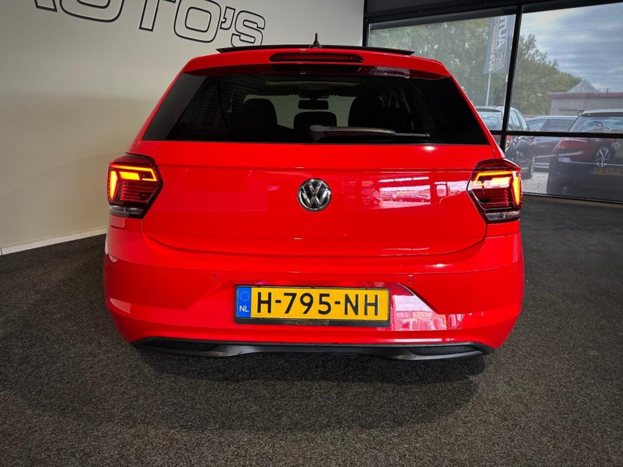 Volkswagen POLO 1.0 TSI COMF.L. BUS. VIRTUELDASH l PANODAK l CARPLAY l LMV l PDC l LED l