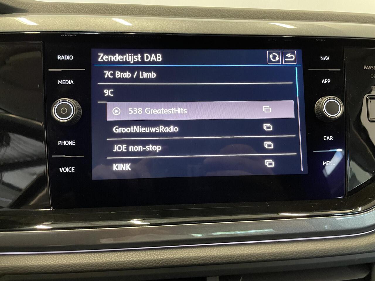 Volkswagen POLO 1.0 TSI Highline Navigatie Apple Carplay/Android Auto Adaptieve Cruise Control Lichtmetalen velgen Climate Control