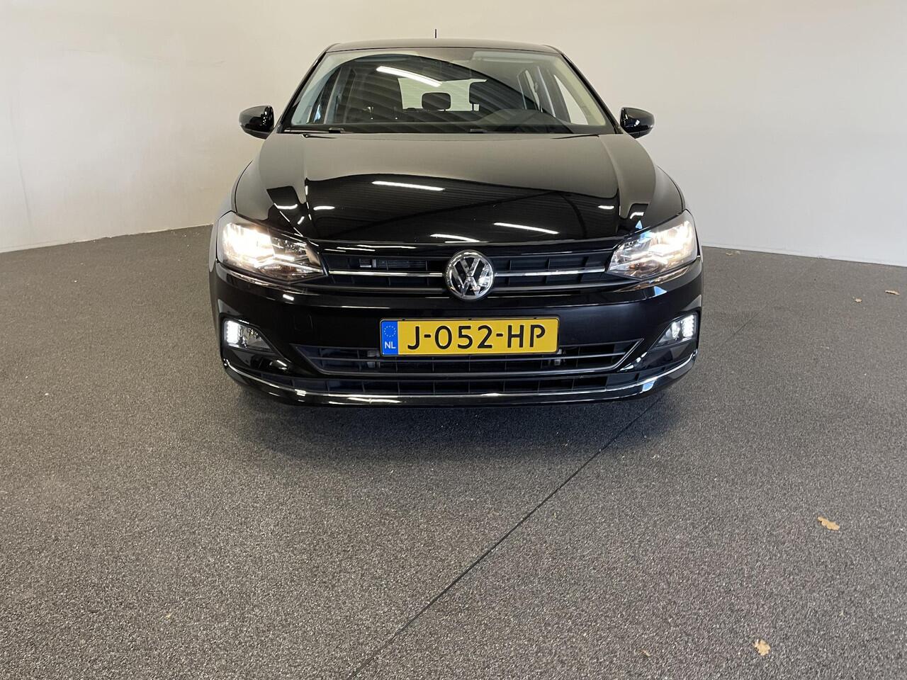 Volkswagen POLO 1.0 TSI Highline Navigatie Apple Carplay/Android Auto Adaptieve Cruise Control Lichtmetalen velgen Climate Control