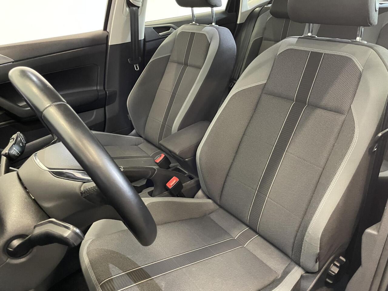 Volkswagen POLO 1.0 TSI Highline Navigatie Apple Carplay/Android Auto Adaptieve Cruise Control Lichtmetalen velgen Climate Control