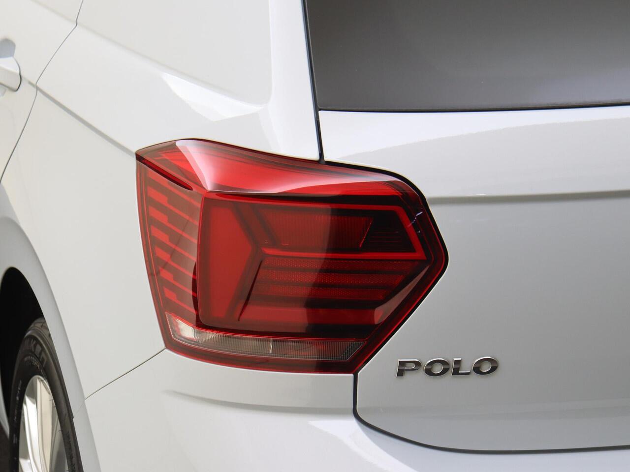 Volkswagen POLO 1.0 TSI Highline | Adaptieve demping systeem | Adaptieve cruise control | Parkeersensoren | CarPlay | Navigatie | Virtual cockpit |