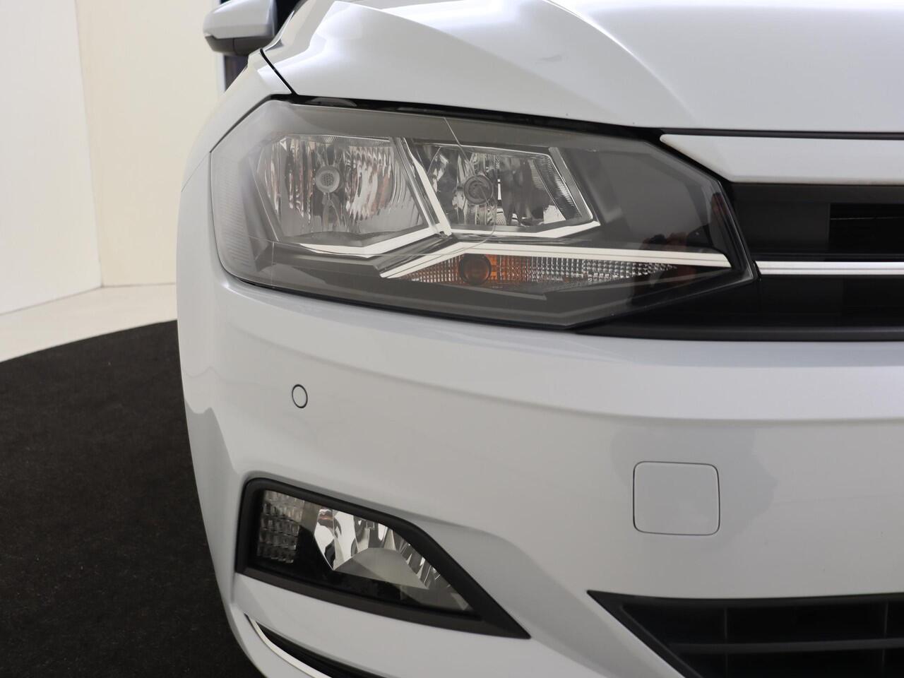 Volkswagen POLO 1.0 TSI Highline | Adaptieve demping systeem | Adaptieve cruise control | Parkeersensoren | CarPlay | Navigatie | Virtual cockpit |