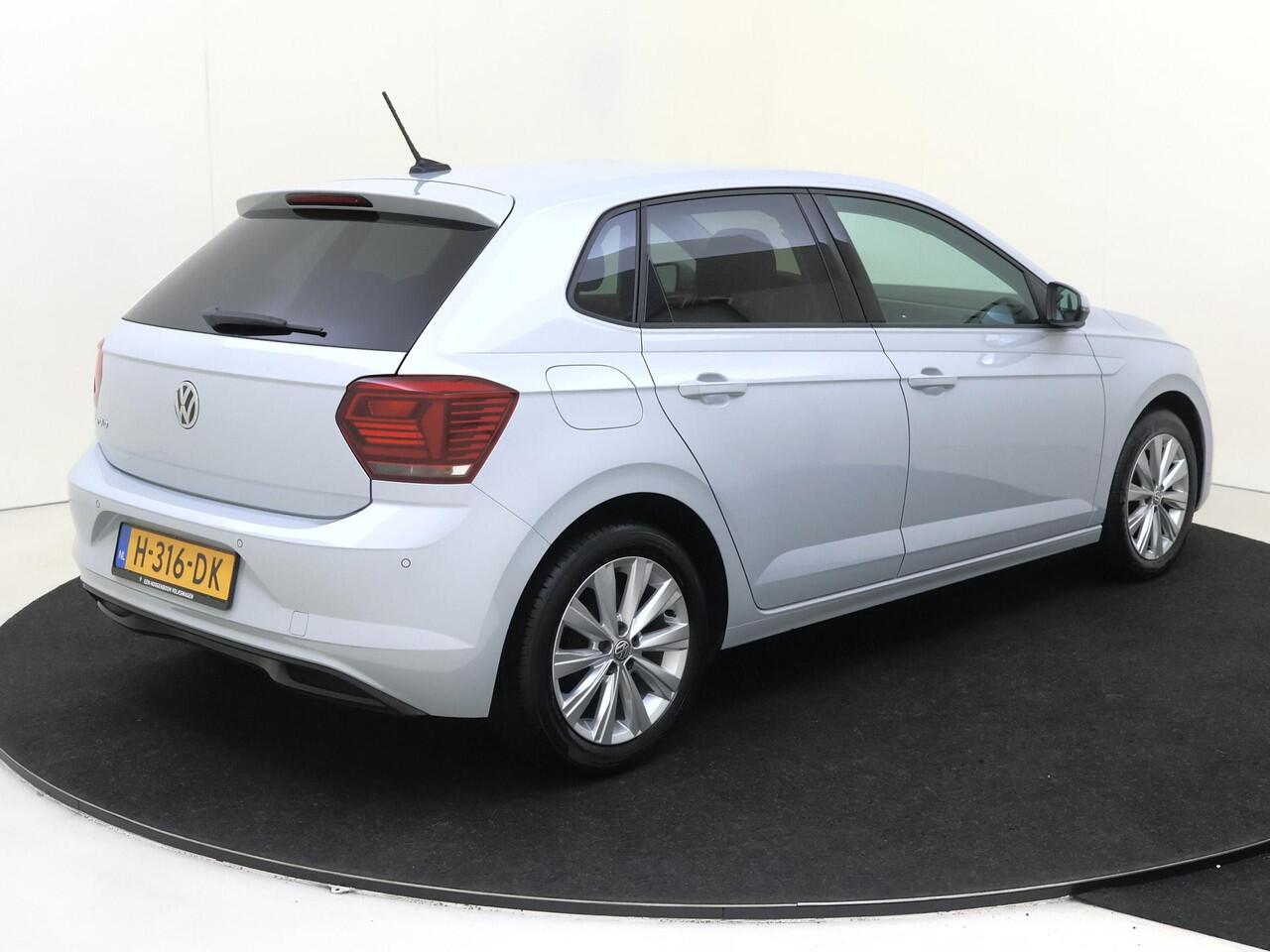 Volkswagen POLO 1.0 TSI Highline | Adaptieve demping systeem | Adaptieve cruise control | Parkeersensoren | CarPlay | Navigatie | Virtual cockpit |