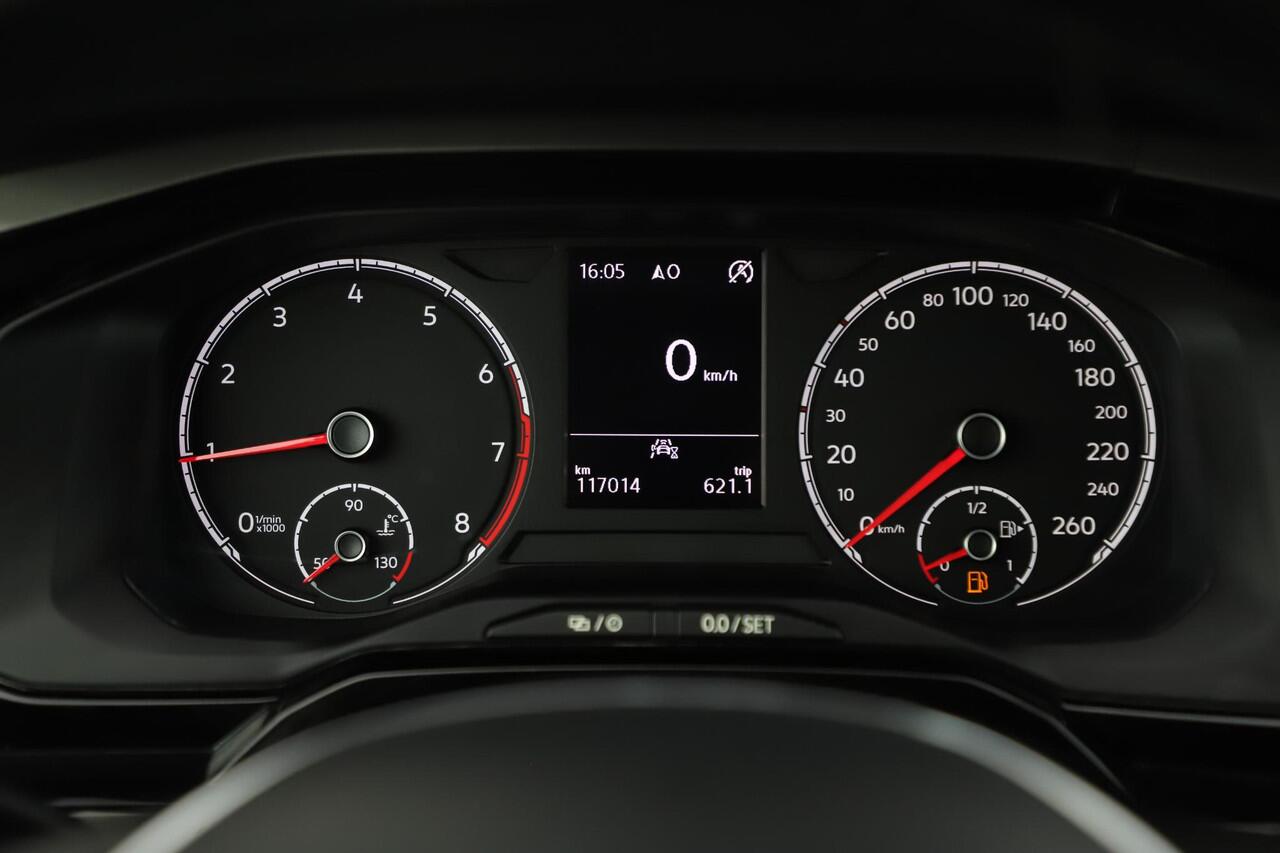 Volkswagen POLO 1.0 TSI Comfortline 95PK NAP! 15 inch LMV Navigatie Carplay Android Airco Adaptive Cruise Control