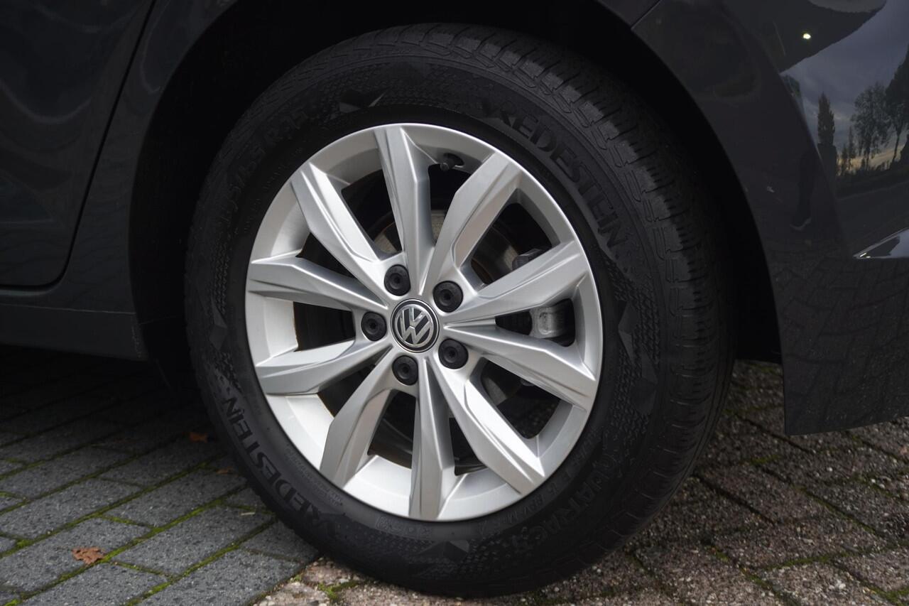 Volkswagen POLO 1.0 TSI 85kW Highline | Carplay | Navi | Cruise | Parkeerhulp | Stoelverw | Trekhaak