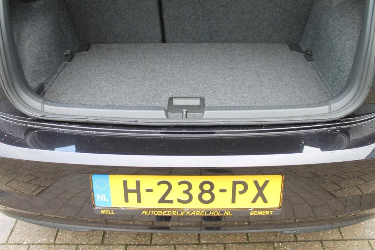 Volkswagen POLO 1.0 TSI COMF.L. BUS. 5 DRs. Apple carplay