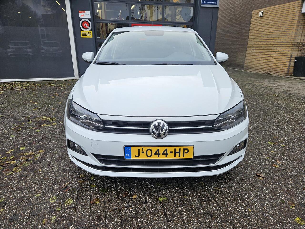 Volkswagen POLO 1.0 TSI Highline Automaat / Airco clima/ Navigatie/ Apple carplay/ Cruise/ LED/ LMV