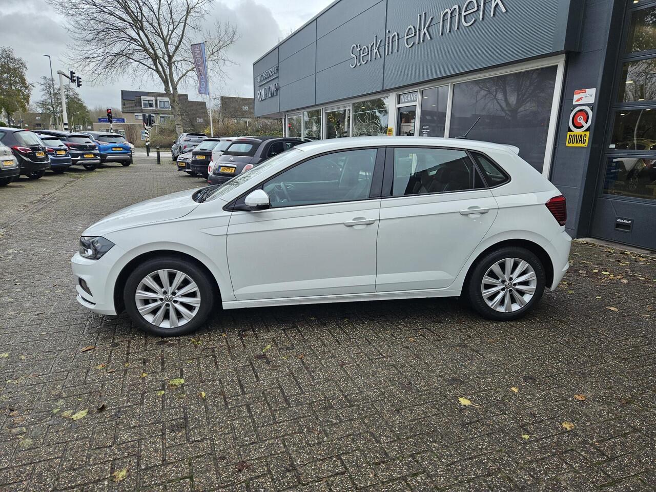Volkswagen POLO 1.0 TSI Highline Automaat / Airco clima/ Navigatie/ Apple carplay/ Cruise/ LED/ LMV