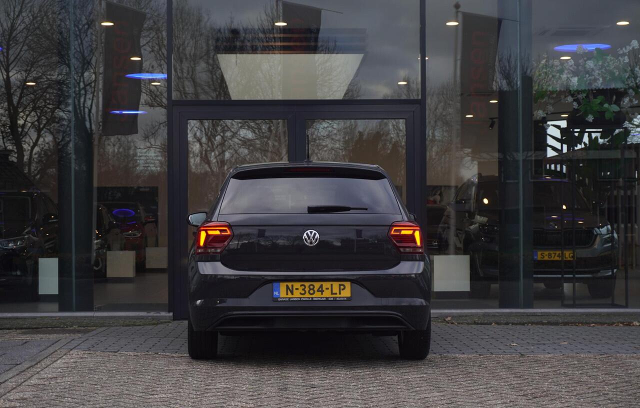 Volkswagen POLO 1.0 TSI Highline Business R | CARPLAY | NAVI | CRUISE CTRL | PARKEERHULP | STOELVERW