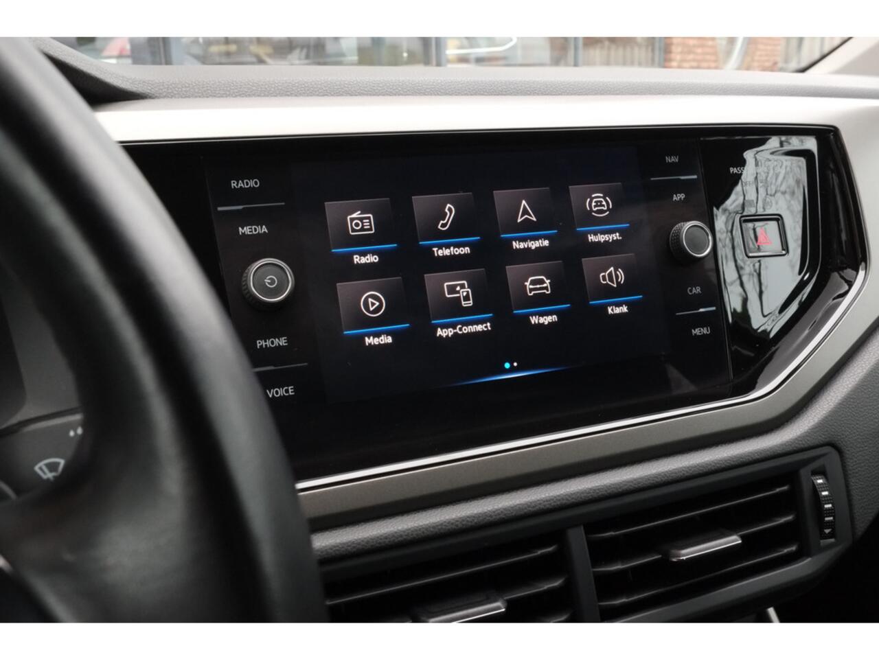 Volkswagen POLO 1.0 TSI AUT Comfortline Achteruitrijcamera, Carplay