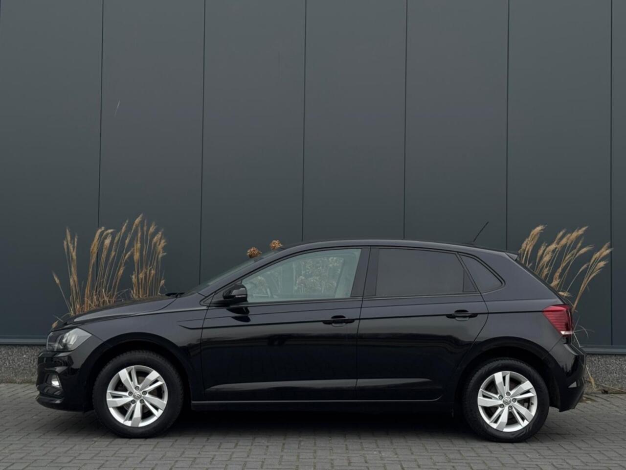 Volkswagen POLO 1.0 TSI Comf.l. Bus. NAVI ACC AIRCO PDC SPORTVELGEN ELEK PAKKET