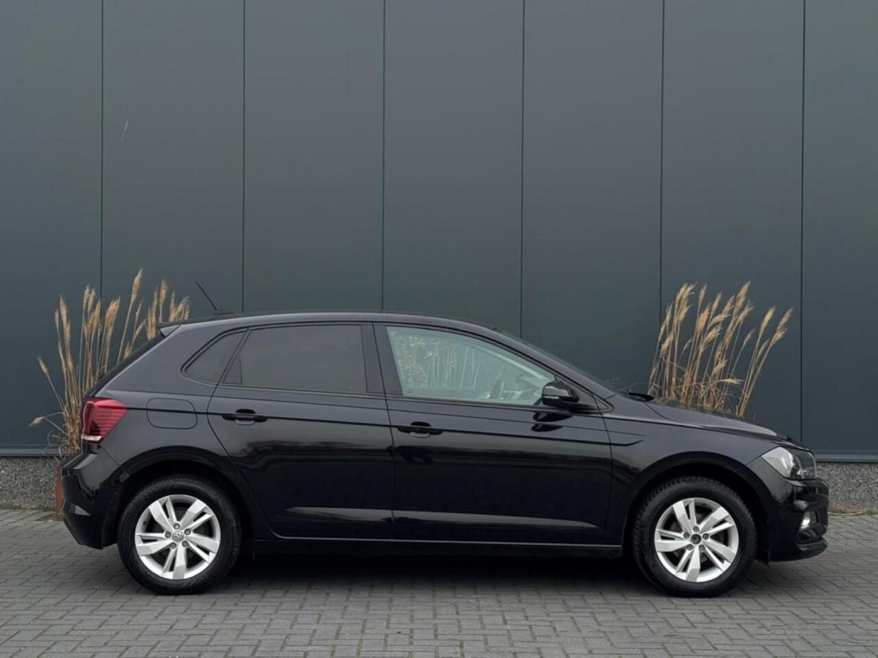 Volkswagen POLO 1.0 TSI Comf.l. Bus. NAVI ACC AIRCO PDC SPORTVELGEN ELEK PAKKET