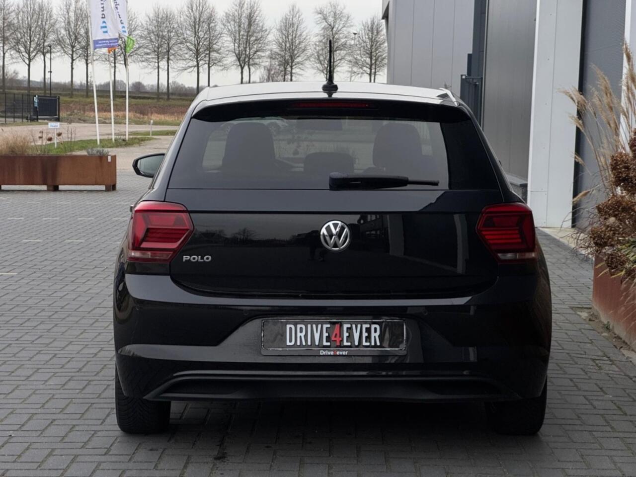 Volkswagen POLO 1.0 TSI Comf.l. Bus. NAVI ACC AIRCO PDC SPORTVELGEN ELEK PAKKET