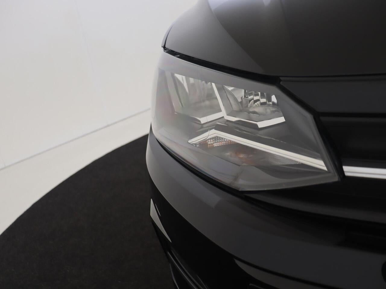 Volkswagen POLO 1.0 TSI Comfortline | Adaptieve cruise control | Bluetooth | Airco | Armsteun voor | Elektrisch verstelbare buitenspiegels |