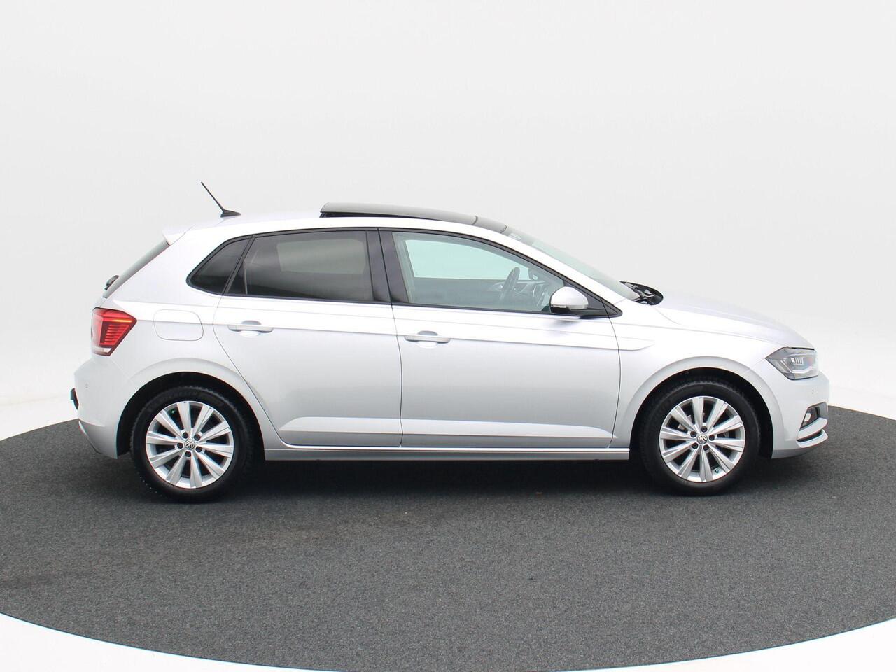 Volkswagen POLO 1.0 TSi Automaat Highline | Panoramadak | Adaptive Cruise | Climate Control | Parkeersensoren | Trekhaak | Carplay | 16 Inch | 69.834 Km!!