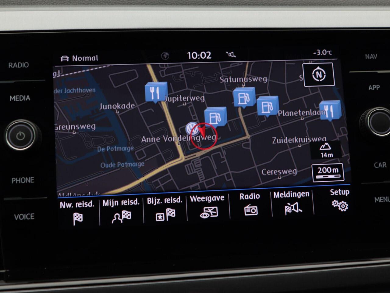 Volkswagen POLO 1.0 TSi Automaat Highline | Panoramadak | Adaptive Cruise | Climate Control | Parkeersensoren | Trekhaak | Carplay | 16 Inch | 69.834 Km!!