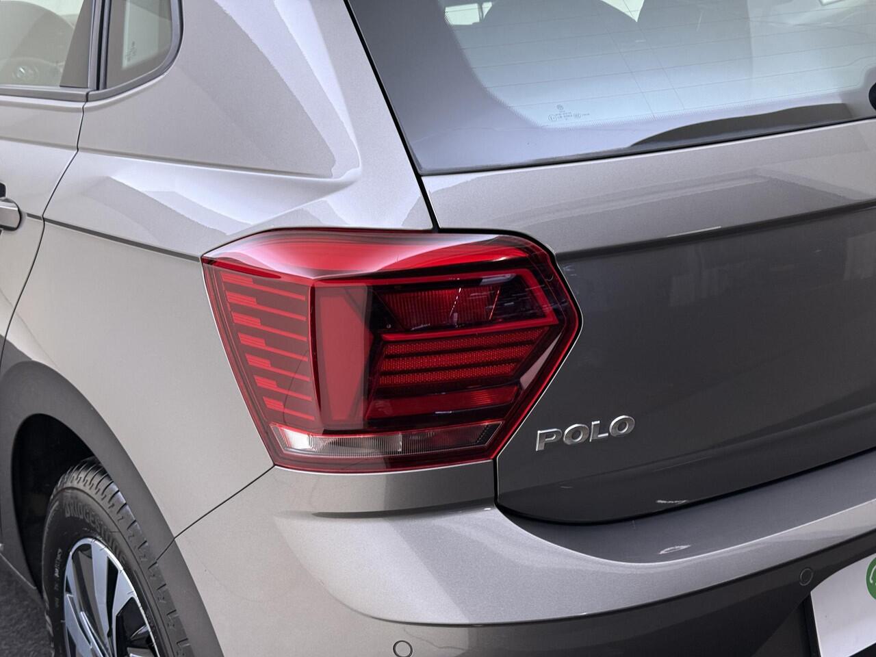 Volkswagen POLO 1.0 TSI Comfortline | Parkeersensoren | Cruise Control | CarPlay | Navigatie | Airco |