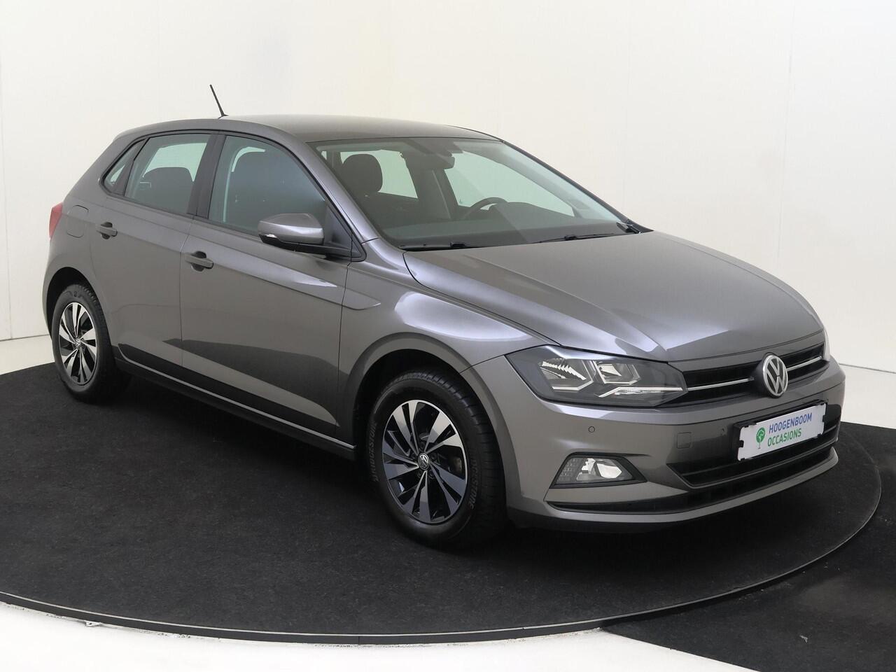 Volkswagen POLO 1.0 TSI Comfortline | Parkeersensoren | Cruise Control | CarPlay | Navigatie | Airco |