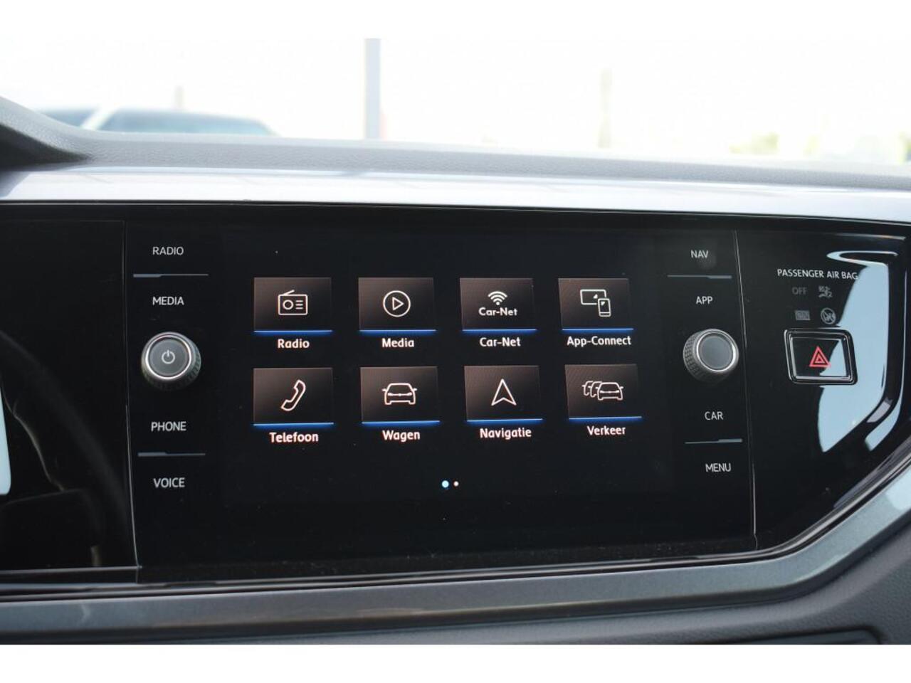 Volkswagen POLO 1.0 TSI Highline Business R | Apple CarPlay | Half Leer | Sportstoelen | Senoren