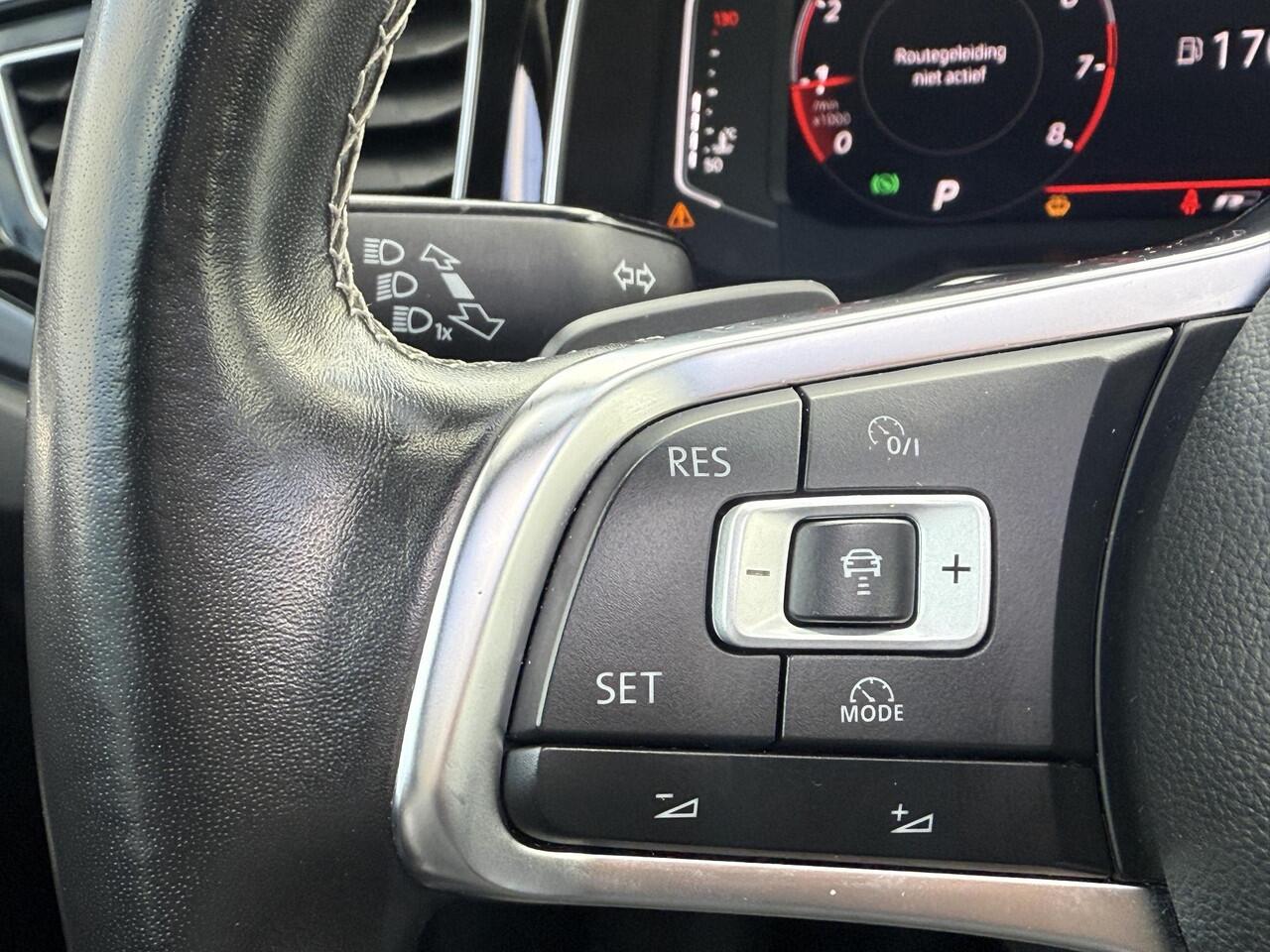 Volkswagen POLO 1.0 TSI Highline Business R | Panoramadak | 2x R-line | Virtual Cockpit | Climate Control | Carplay | Stoelverwarming | Achteruitrijcamera |