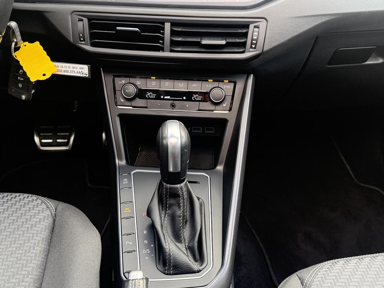 Volkswagen POLO 1.0 TSI Highline Business R | Panoramadak | 2x R-line | Virtual Cockpit | Climate Control | Carplay | Stoelverwarming | Achteruitrijcamera |