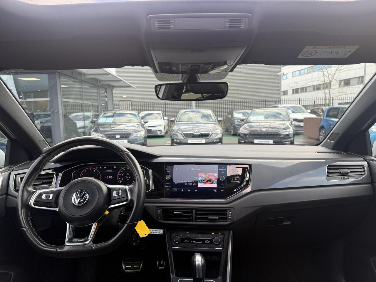 Volkswagen POLO 1.0 TSI Highline Business R | Panoramadak | 2x R-line | Virtual Cockpit | Climate Control | Carplay | Stoelverwarming | Achteruitrijcamera |