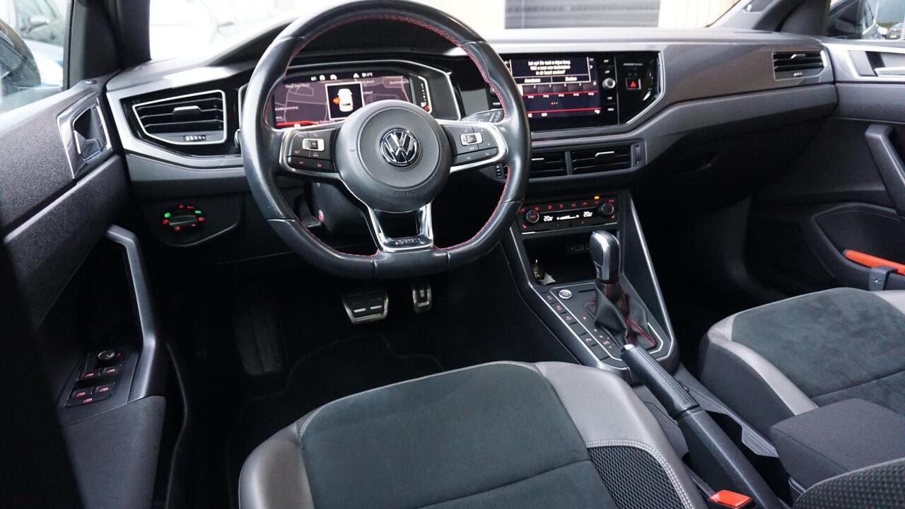 Volkswagen POLO GTI 2.0 TSI 200PK 5DRS DSG Pano.Dak Leder/Alcantara 18inch LM Keyless Virtual Beats Keyless *NL auto* 70341km!