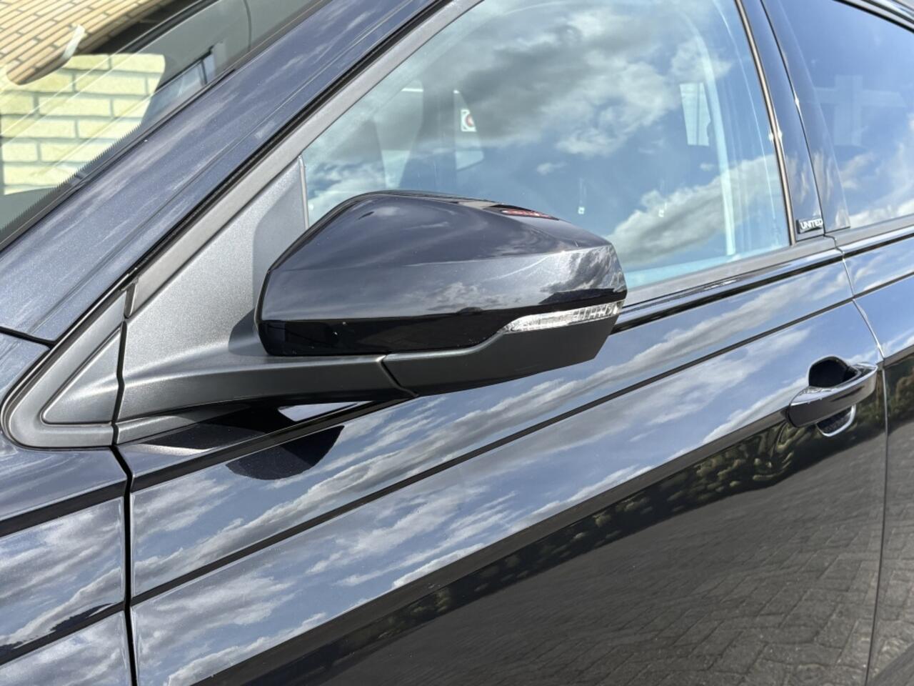 Volkswagen POLO 1.0 TSI Highl.BnsR APPLE CARPLAY-NAVI-STOELVERWARMNG