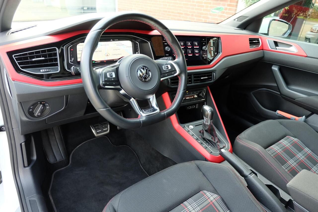 Volkswagen POLO 2.0 TSI GTI / Pano / Beats / Camera / CarPlay