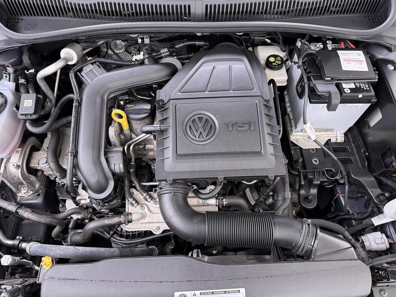 Volkswagen POLO 1.0 TSI Highline Business R Panorama | Navigatie | Stoelverwarming | NAP |