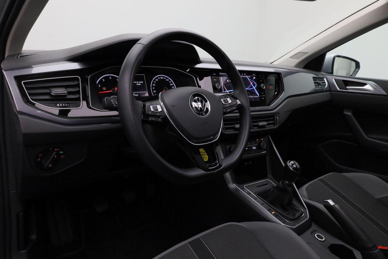 Volkswagen POLO 1.0 TSI 95 pk Highline Business R / R-Line | Panoramadak | Navigatie | Achteruitrijcamera | Apple Carplay / Android Auto