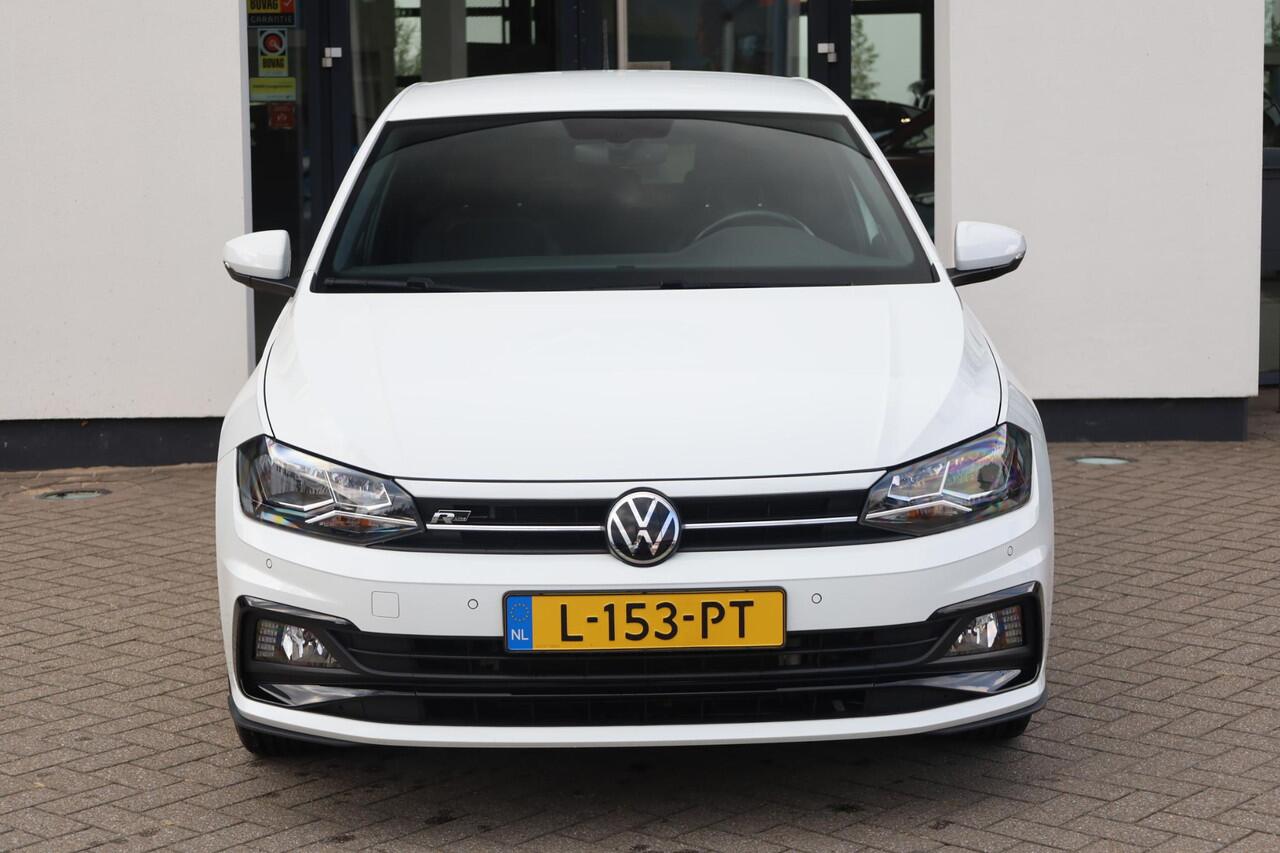 Volkswagen POLO 1.0 TSI Highline Business R 70KW/95PK DSG, privacy glas, digital cockpit, R-Line, zwarte hemel, half leder, 16" LMV sebring, NL auto, dealeronderhouden, climatronic, navigatie, pdc voor en achter.