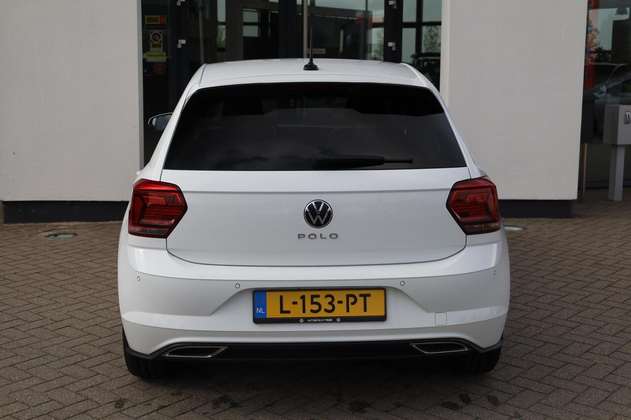 Volkswagen POLO 1.0 TSI Highline Business R 70KW/95PK DSG, privacy glas, digital cockpit, R-Line, zwarte hemel, half leder, 16" LMV sebring, NL auto, dealeronderhouden, climatronic, navigatie, pdc voor en achter.