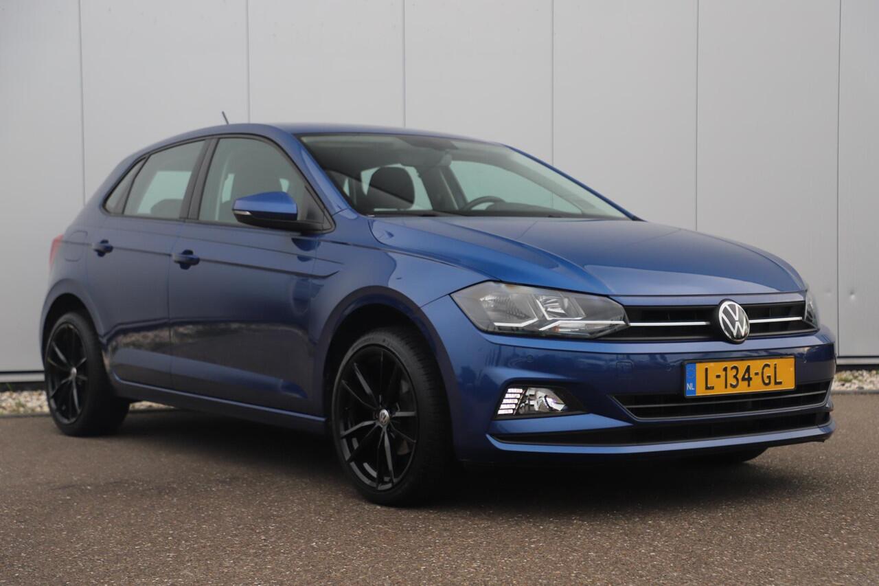 Volkswagen POLO 1.0 TSI Comfortline Business 95PK Navigatie Carplay Android Climate Control Adaptive Cruise 17 inch Pretoria Zwarte Velgen Parkeersensor