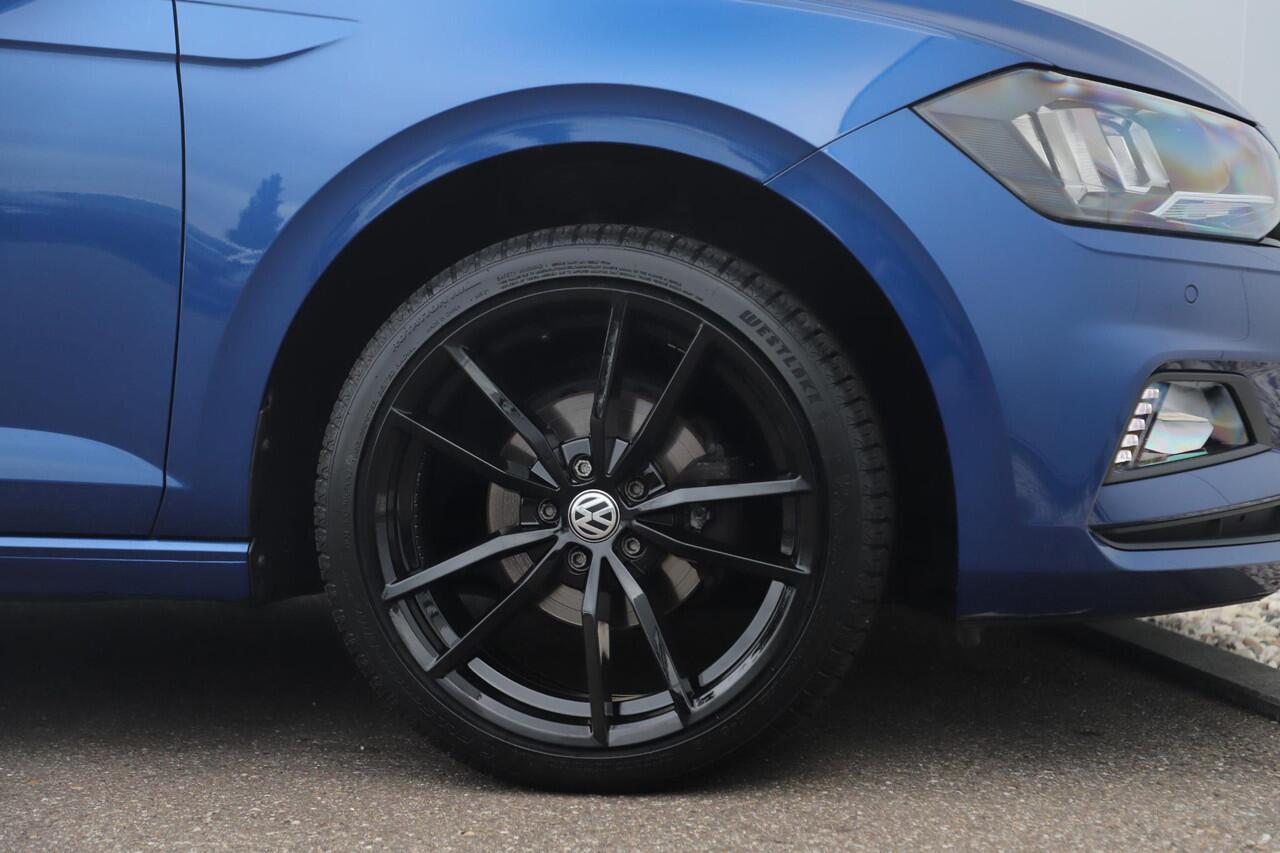 Volkswagen POLO 1.0 TSI Comfortline Business 95PK Navigatie Carplay Android Climate Control Adaptive Cruise 17 inch Pretoria Zwarte Velgen Parkeersensor