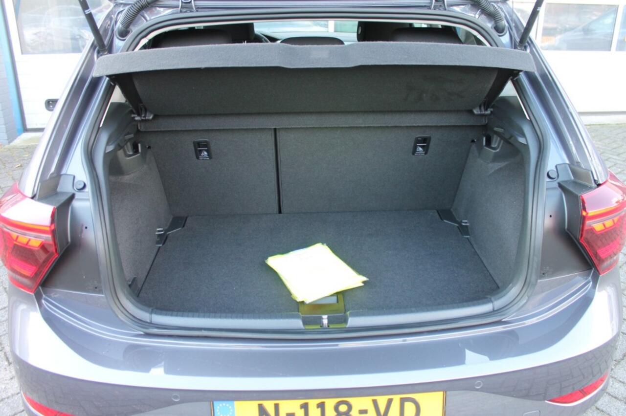 Volkswagen POLO 1.0 TSI STYLE Nieuw model/facelift IQ/Full led koplampen / Virtual cockpit