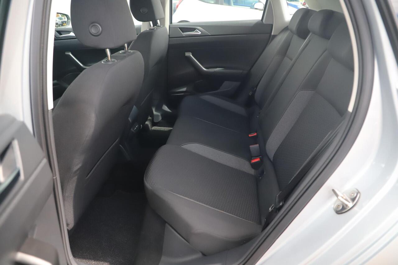 Volkswagen POLO 1.0 TSI Life 95PK NAP NIEUWSTE MODEL! Virtual Cockpit 15 inch LMV Radio Carplay Android Bluetooth Navigatie Achteruitrijcamera Adaptive Cruise LED