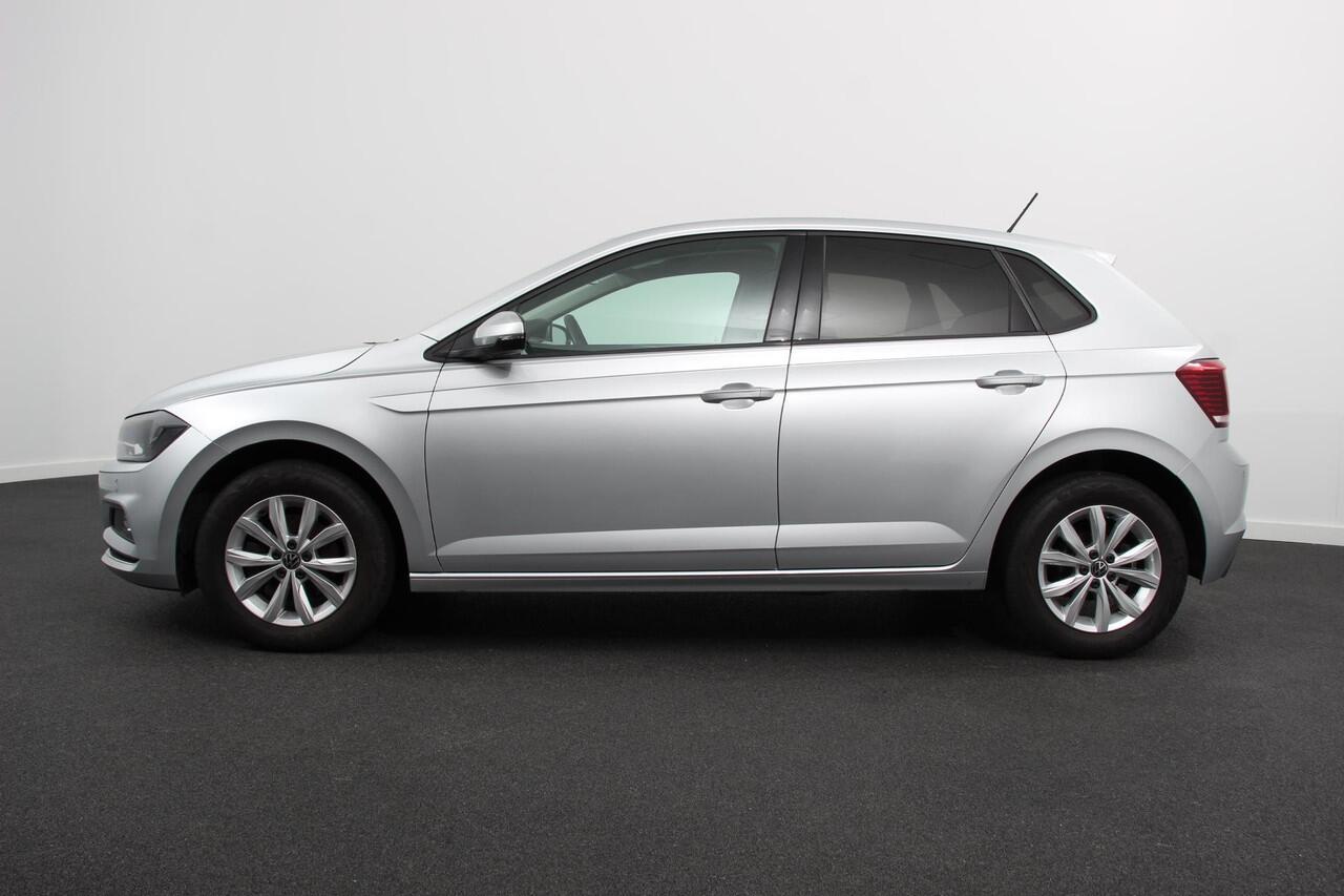Volkswagen POLO 1.0 TSI 110pk Highline | Navigatie | Apple Carplay/Android Auto | Parkeersensoren | Adaptive cruise control | Stoelverwarming | Getinte ramen | Climatronic