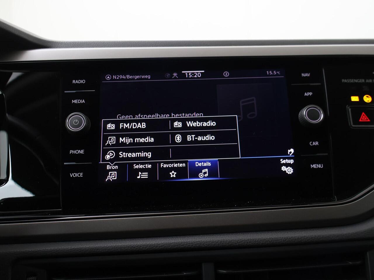 Volkswagen POLO 1.0 TSI R-Line Edition | 95 PK | Adaptive cruise control | Navigatiesysteem | Parkeersensoren | R-Line |