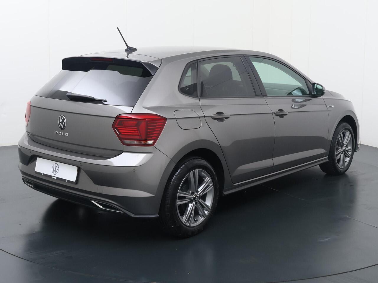 Volkswagen POLO 1.0 TSI R-Line Edition | 95 PK | Adaptive cruise control | Navigatiesysteem | Parkeersensoren | R-Line |