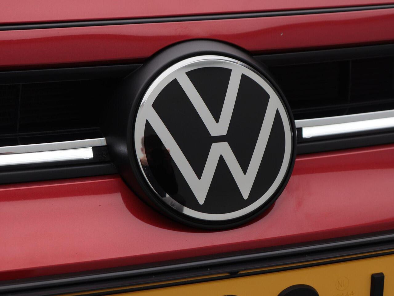 Volkswagen POLO 1.0 TSi Automaat Style | IQ Light LED | Camera | Adaptive Cruise | CarPlay | Climate | Stoelverwarming | Parkeersensoren | 41.208 Km!!