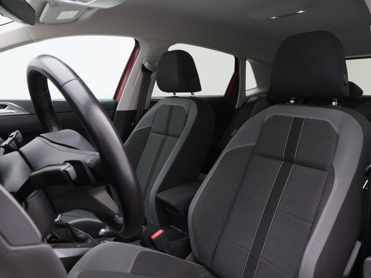 Volkswagen POLO 1.0 TSi Automaat Style | IQ Light LED | Camera | Adaptive Cruise | CarPlay | Climate | Stoelverwarming | Parkeersensoren | 41.208 Km!!