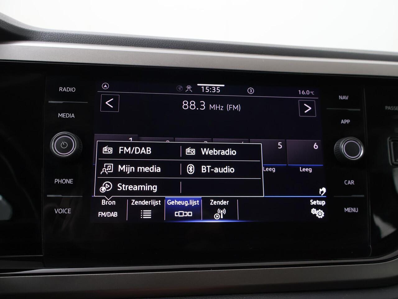 Volkswagen POLO 1.0 TSI Comfortline | 95 PK | Automaat | Adaptive cruise control | Navigatiesysteem |